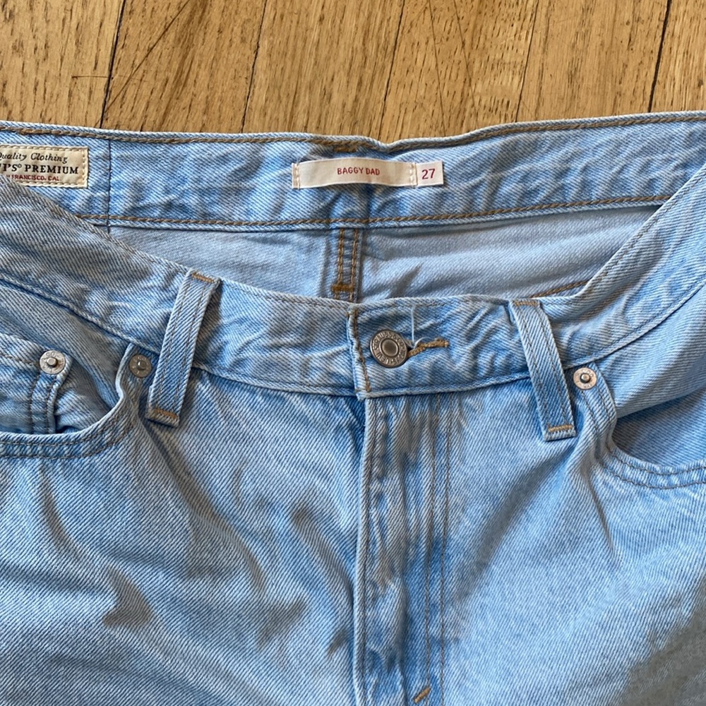 Levi’s baggy dad